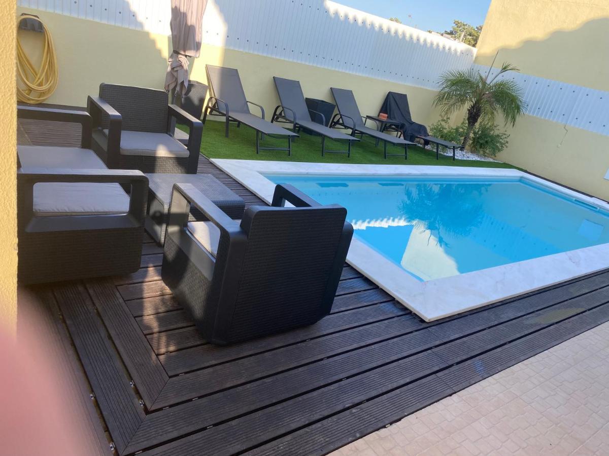Zion Guest House Almada Buitenkant foto